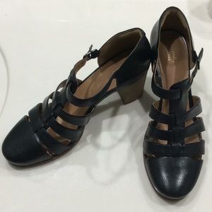Clarks artisan black leather heeled sandals